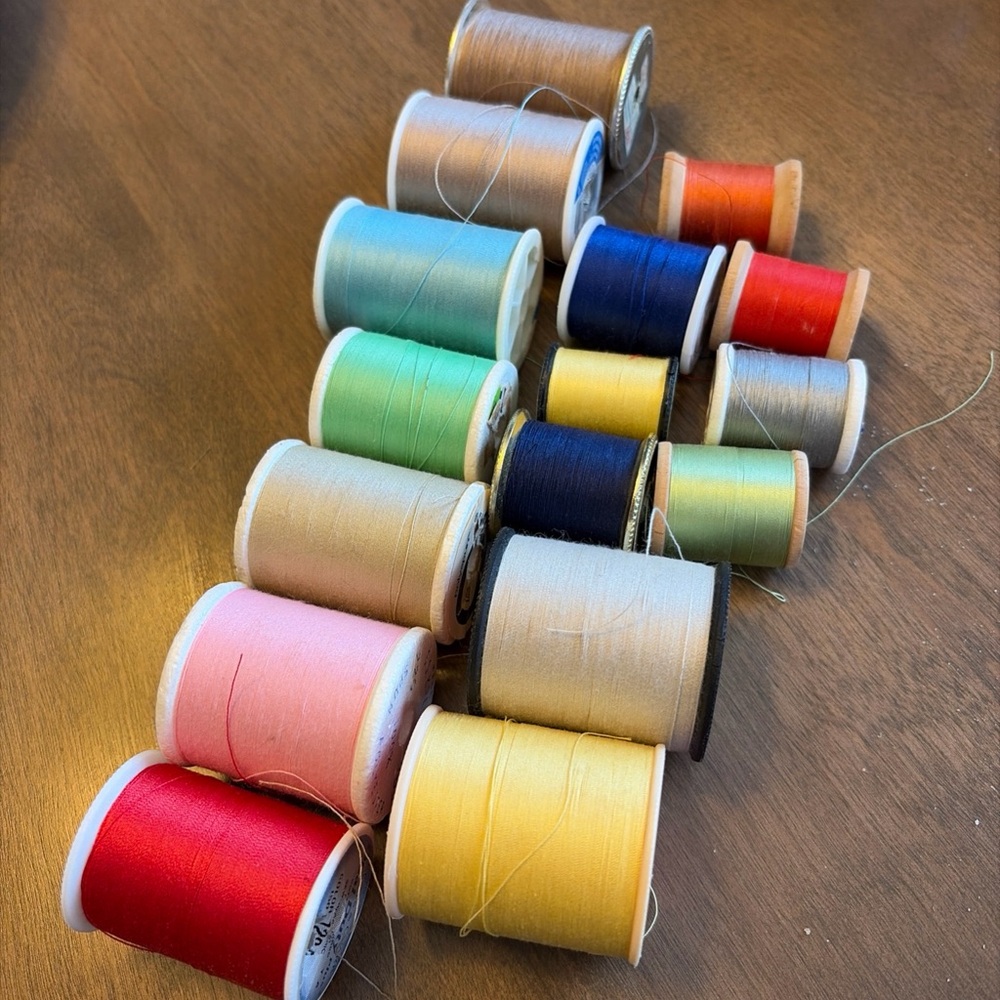 Colorful Vintage Thread Spools Set